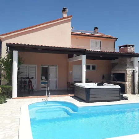 Villa Roza *