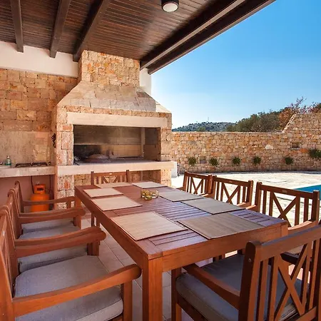 Roza Villa Murter